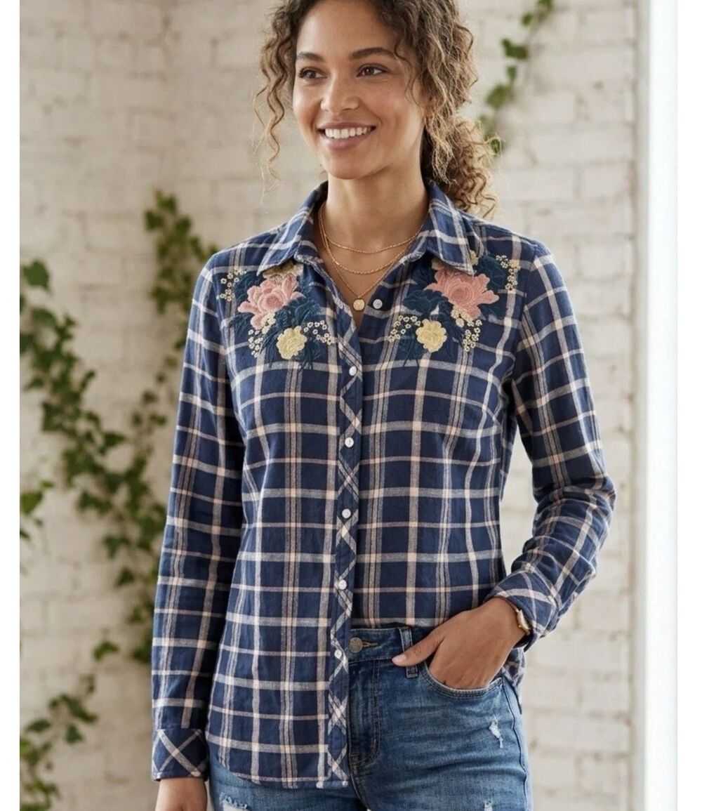 Grace in LA Plaid Button Down Shirt Boho Floral Embroidered Western Flannel M